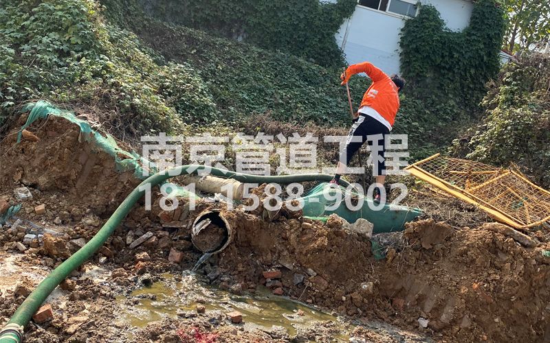 263怀柔工地化粪池清理