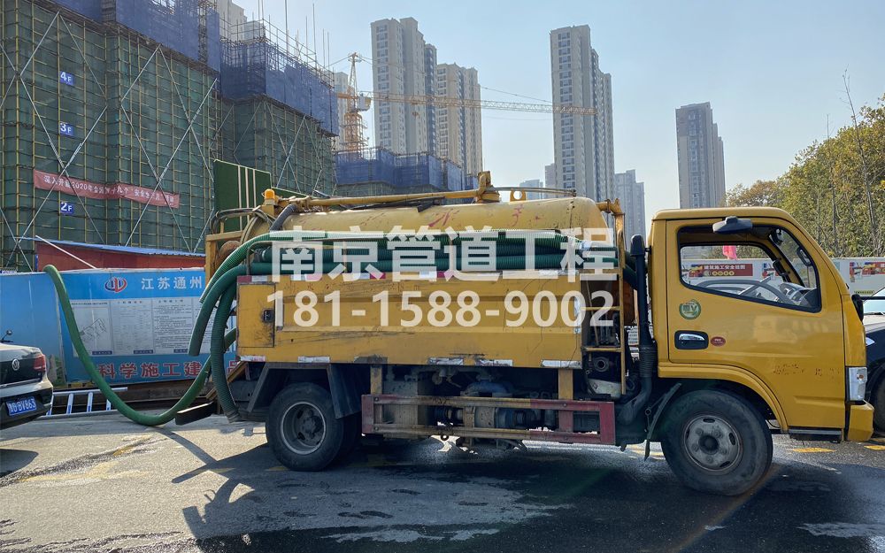 265怀柔建筑工地抽粪