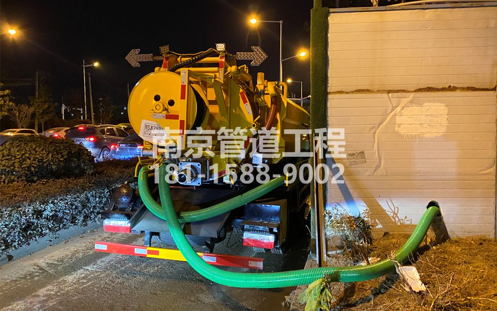 266怀柔临时工地抽粪